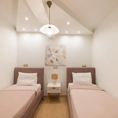 The Bougainvillea House Апартаменты *